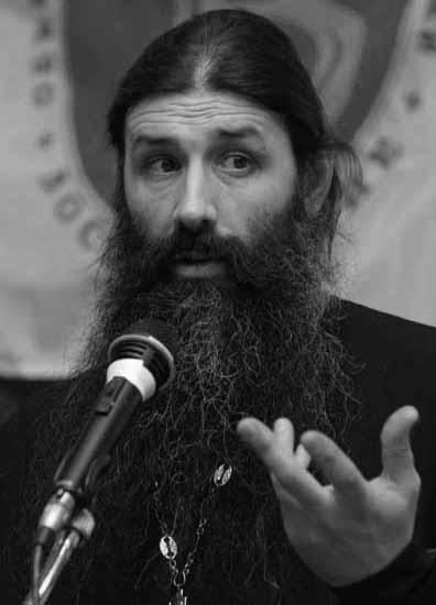 Священник Максим Первозванский